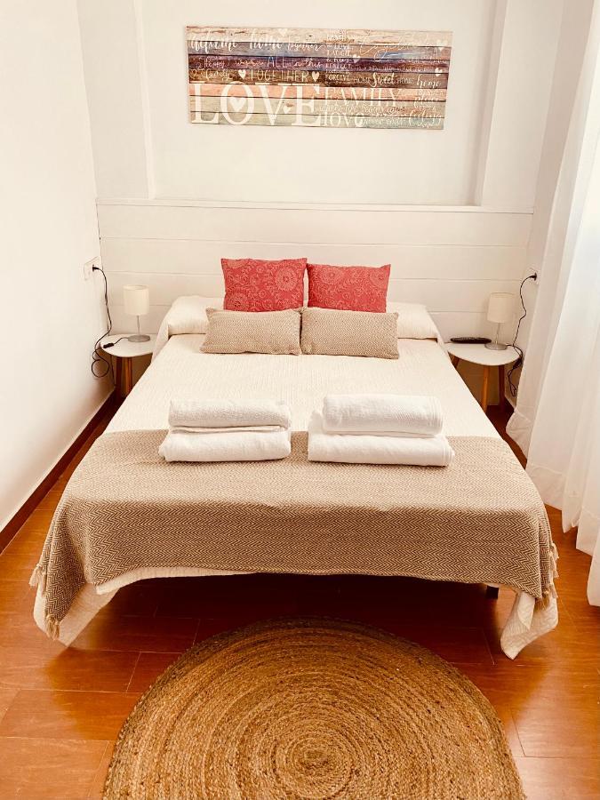 El Reloj Del Viajero Apartment เซบีญา ภายนอก รูปภาพ